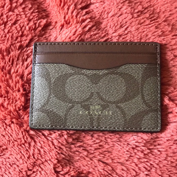 Card holder - Picture 1 of 2